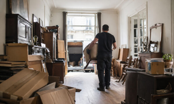 Débarras de maison à Bruxelles : comment vider une habitation rapidement ?